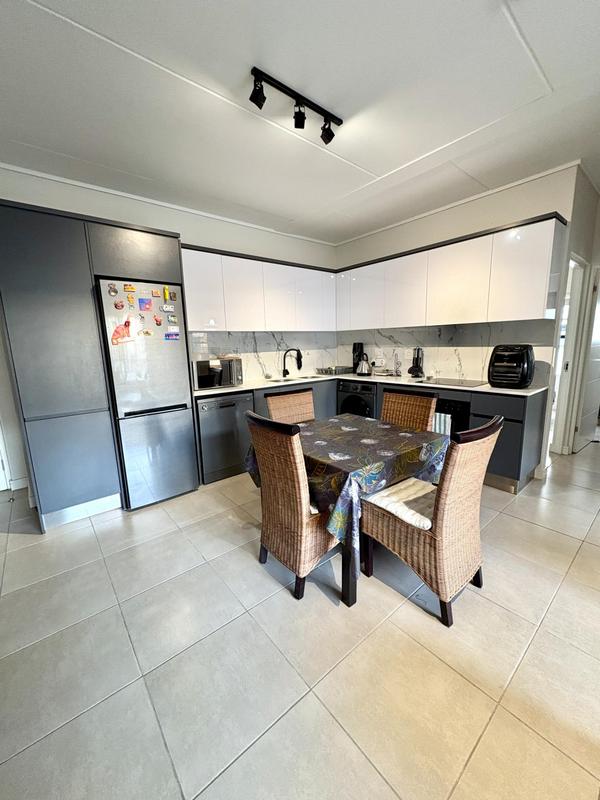 2 Bedroom Property for Sale in The Huntsman Western Cape